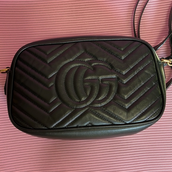 Authentic Gucci GG Marmont Small Shoulder Bag, Calf Leather cross body bag - Picture 2 of 7